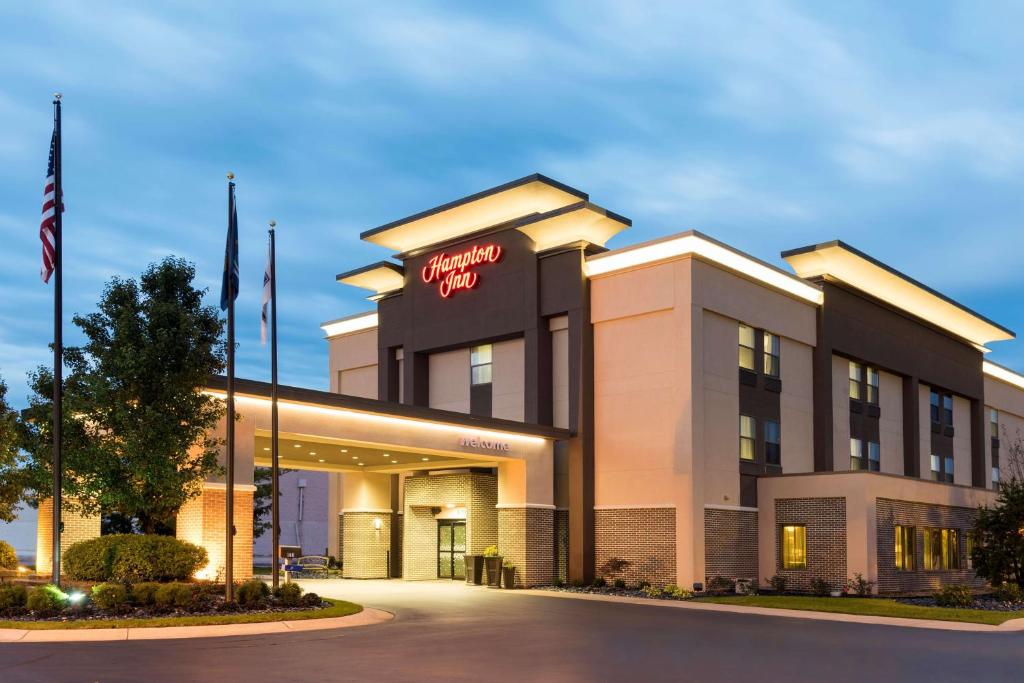 a rendering of the front of a hotel at Hampton Inn Midland in Midland
