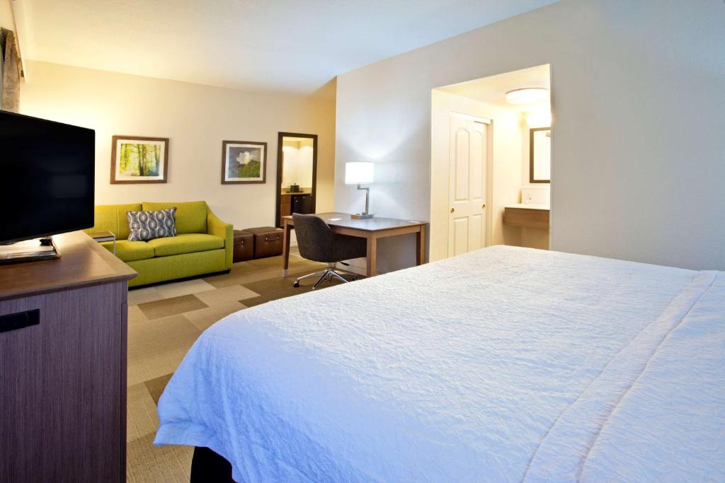 Hampton Inn & Suites Nashville-Smyrna photo