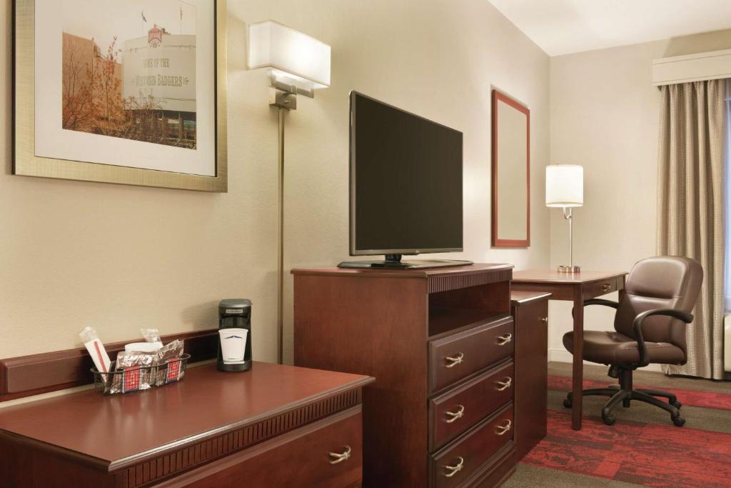 Hampton Inn & Suites Madison - West - Chambre Queen Avec Deux Lits Queen - Non-fumeur