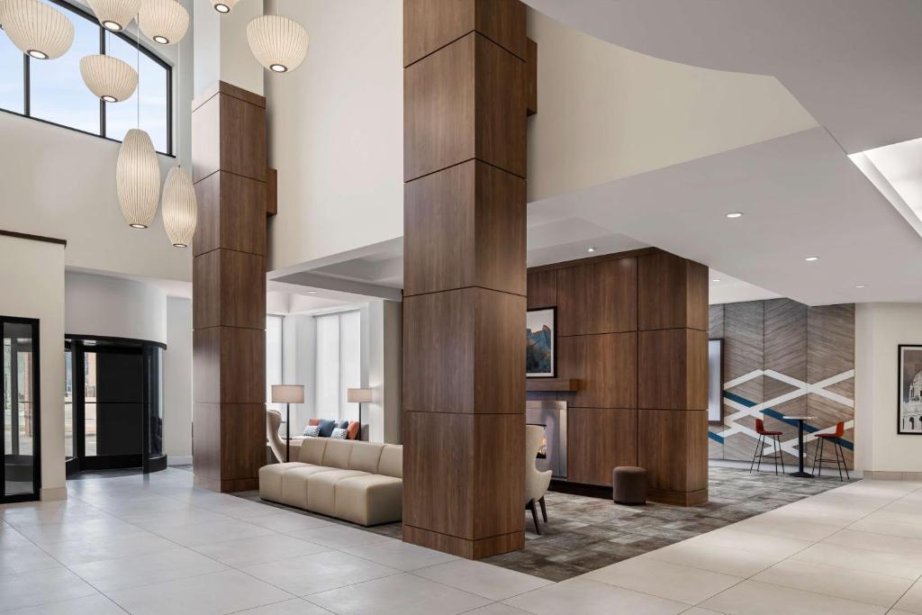 Hilton Garden Inn Minneapolis Downtown photo