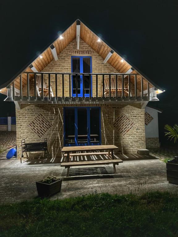 Budova, kde se prázdninový dům nachází