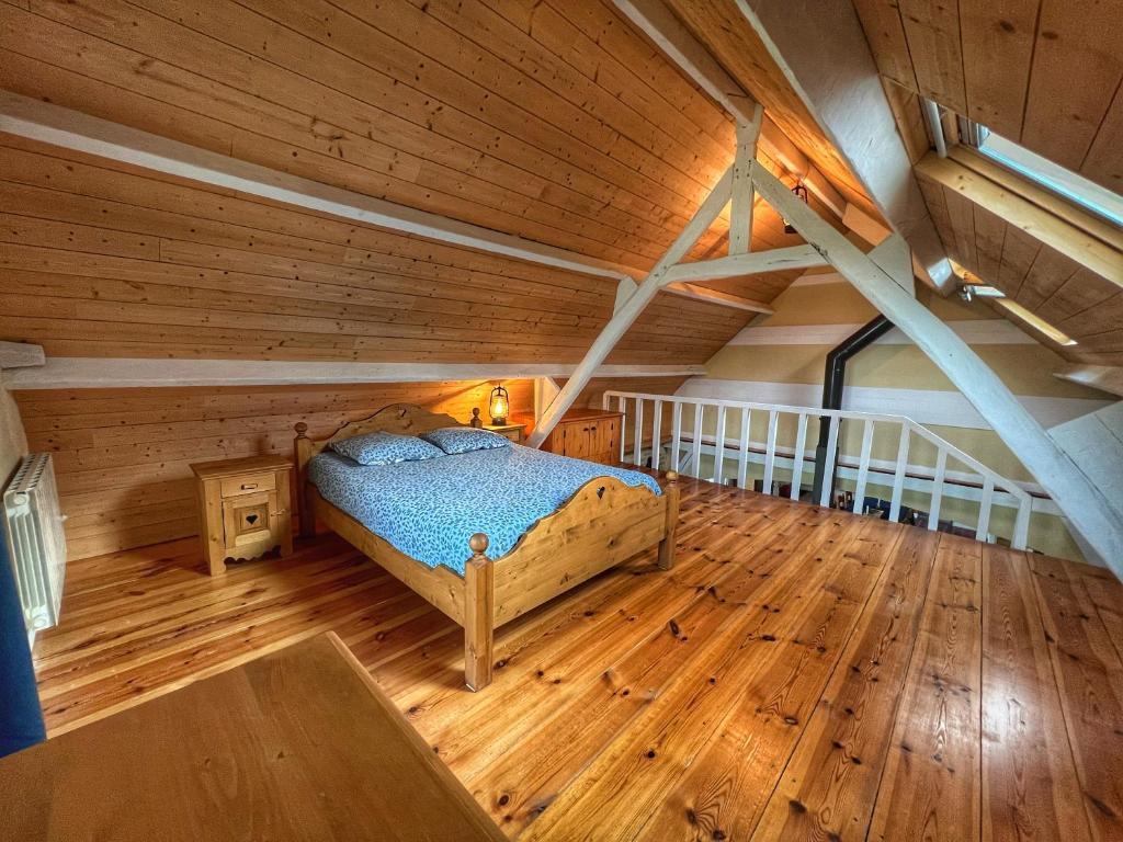 Postel nebo postele na pokoji v ubytování Gite du lac du Palentin Ardres