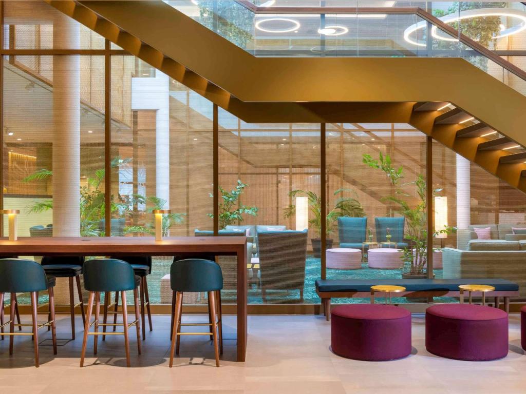 Posezení v ubytování Mövenpick Hotel Stuttgart Messe & Congress
