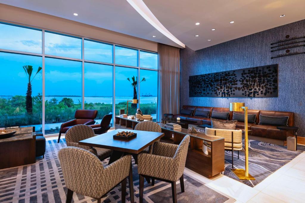Posezení v ubytování Hyatt Regency Baytown-Houston