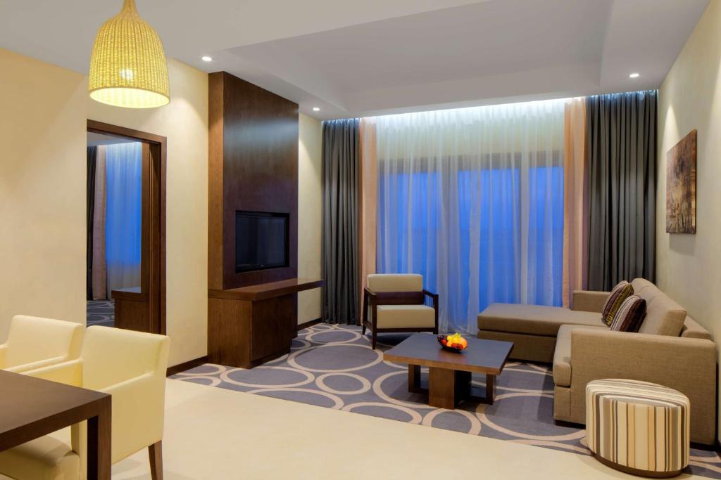 Posezení v ubytování Radisson Blu Hotel & Resort, Sohar