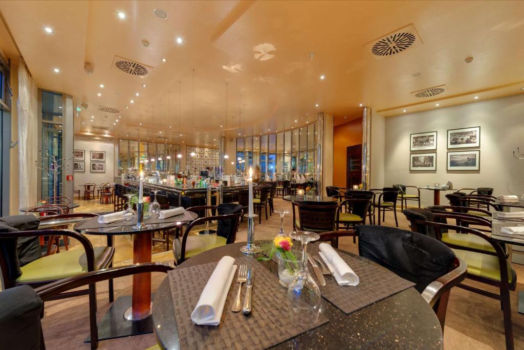 Restaurace v ubytování First Inn Hotel Zwickau