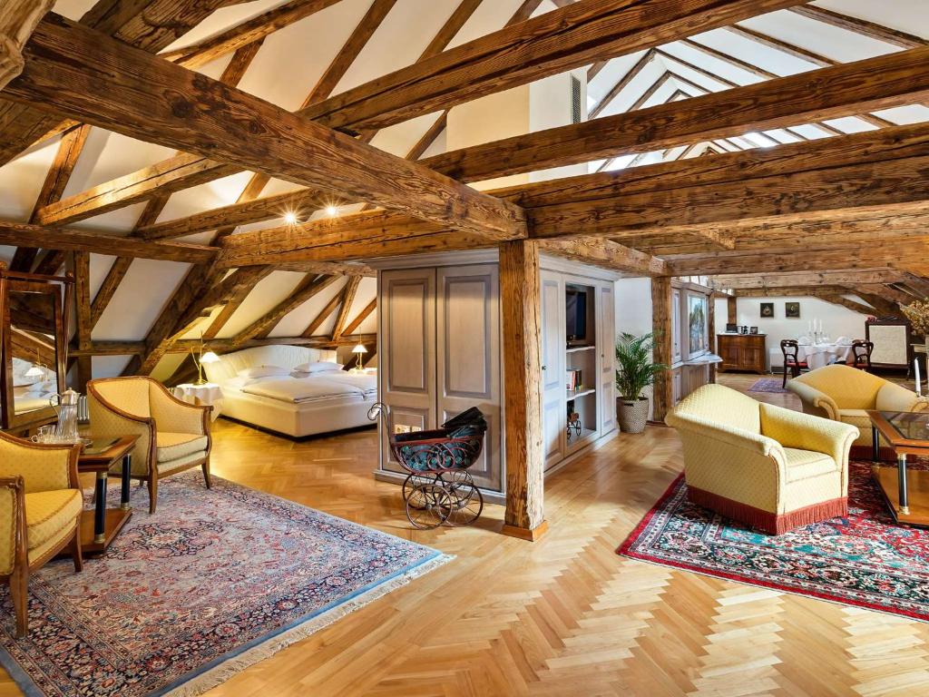 Radisson Blu Hotel Altstadt - Resim 2