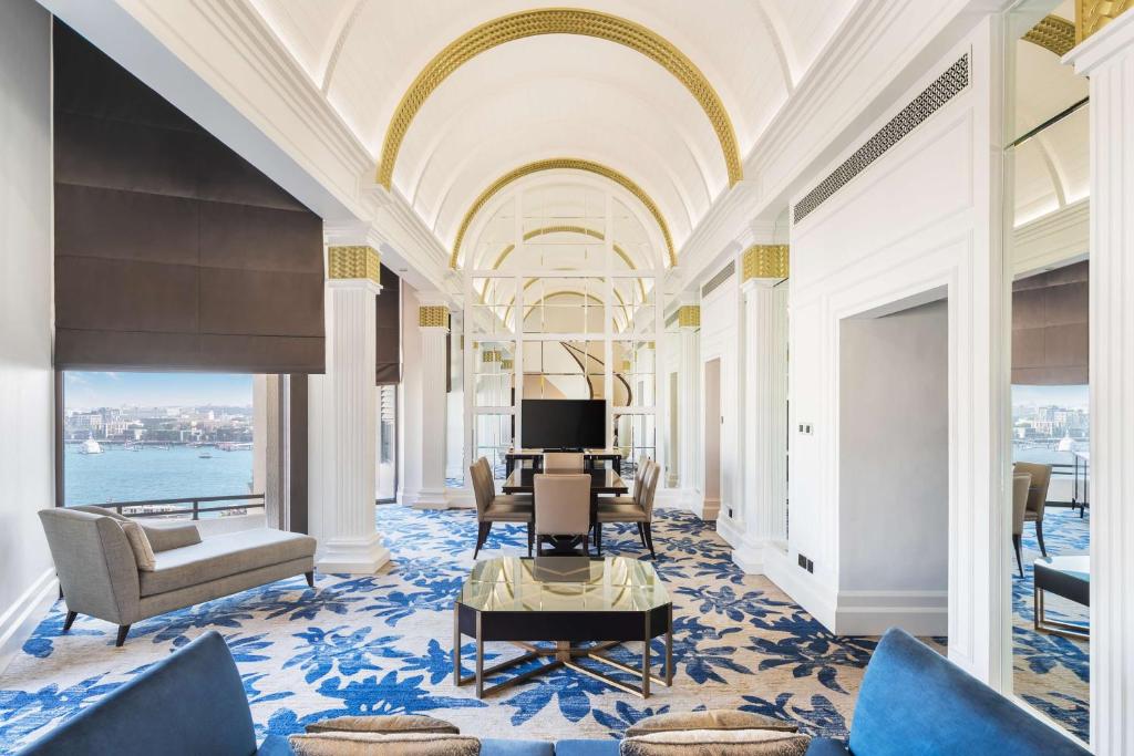 Radisson Blu Hotel, Dubai Deira Creek - Resim 43