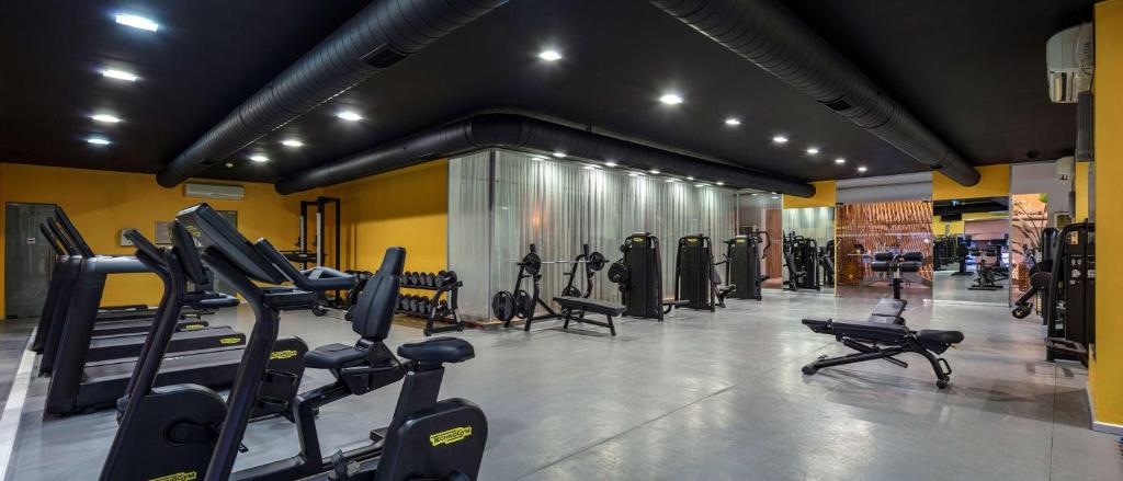 Фитнес-центр и/или тренажеры в DoubleTree by Hilton Bodrum Isil Club Ultra All-Inclusive Resort