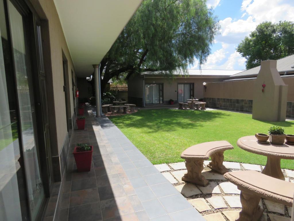Zahrada ubytování Andante Guesthouse Klerksdorp