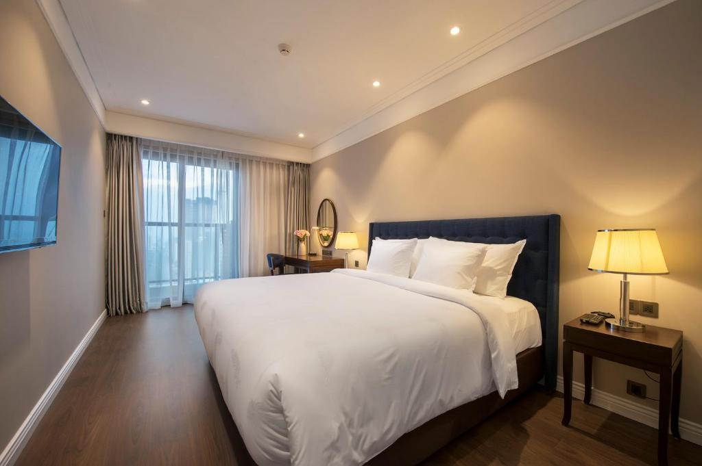 Suite Serenity 2 Phòng Ngủ (Giường Cỡ King và 2 Giường Đơn)