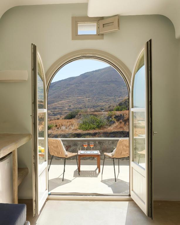 Danae Suites Santorini - 10