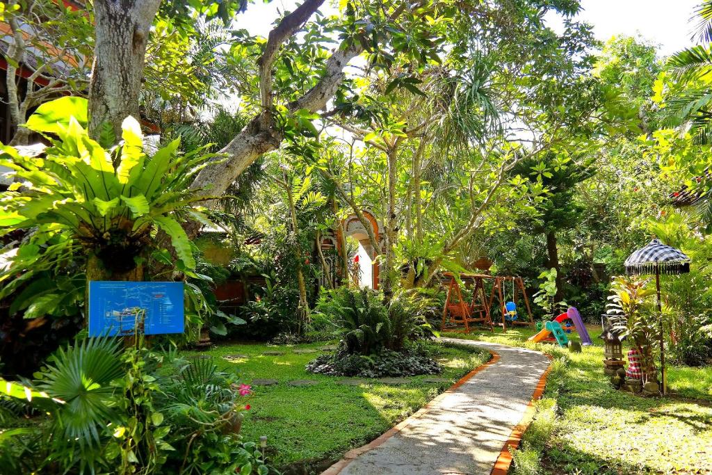 Zahrada ubytování Puri Cendana Resort Bali
