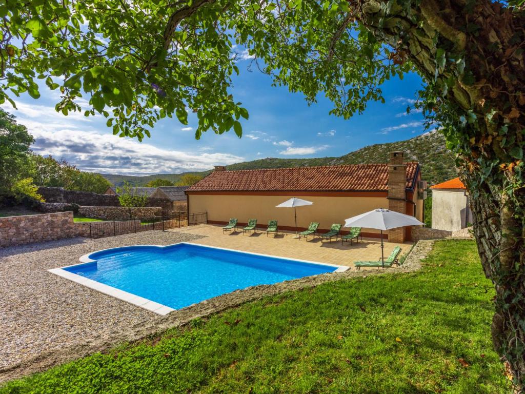 Holiday Home Lukata by Interhome