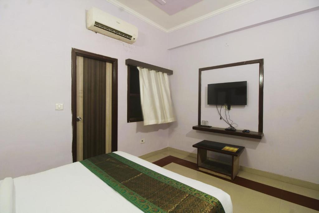 Hotel Golden Prime, Agra – Updated 2024 Prices