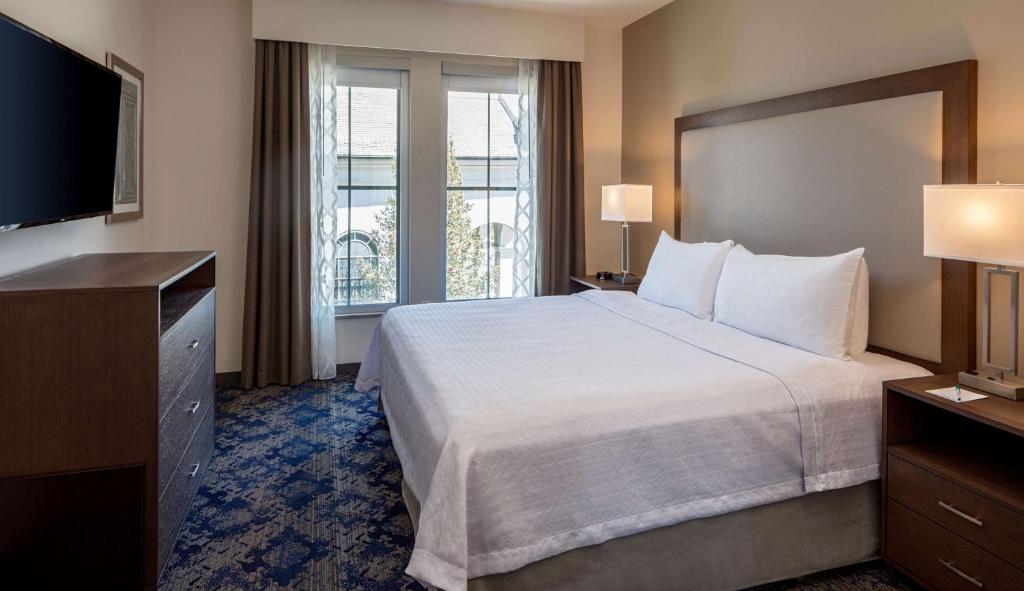 Homewood Suites By Hilton New Orleans French Quarter - 