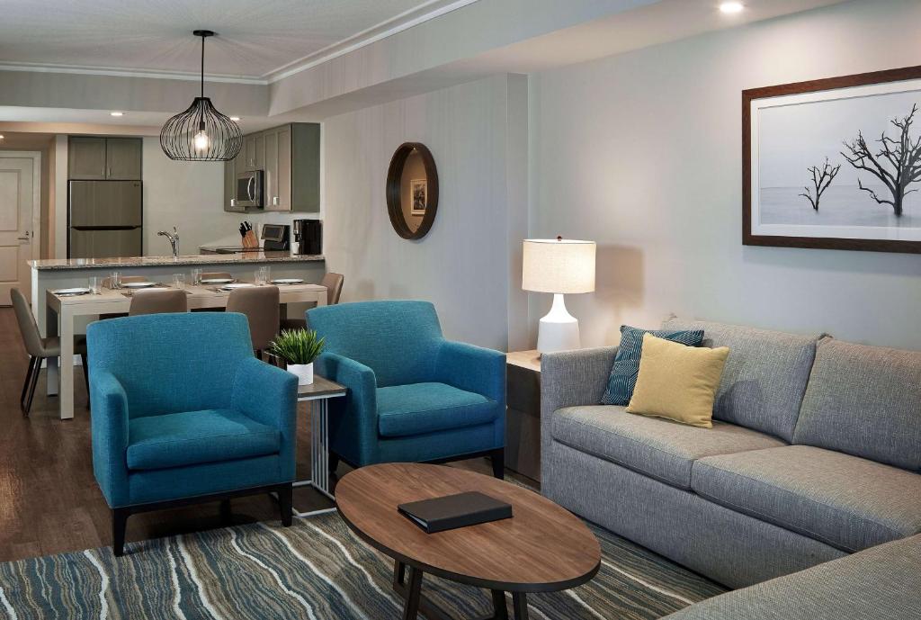 Posezení v ubytování Hilton Grand Vacations Club Ocean Enclave Myrtle Beach