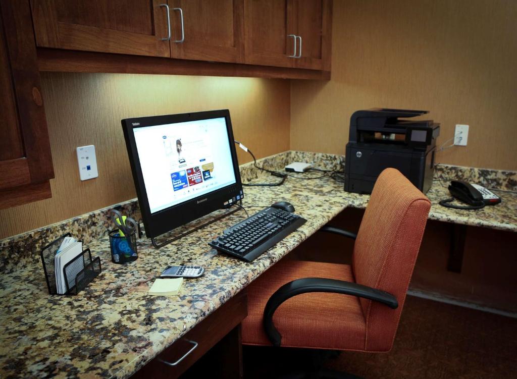 Hampton Inn Union City photo