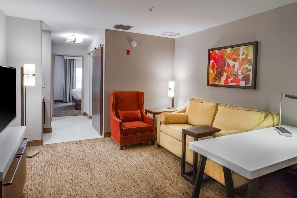 Hilton Garden Inn Oklahoma City Airport photo