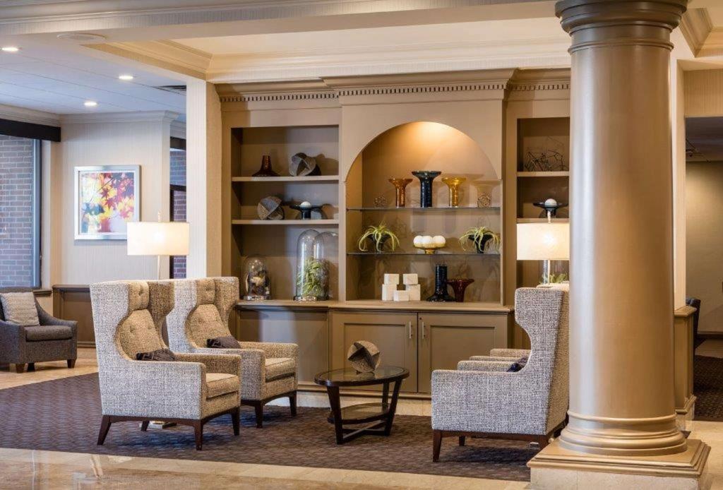 Posezení v ubytování Doubletree by Hilton, Leominster
