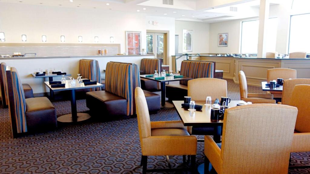 Posezení v ubytování Doubletree by Hilton, Leominster