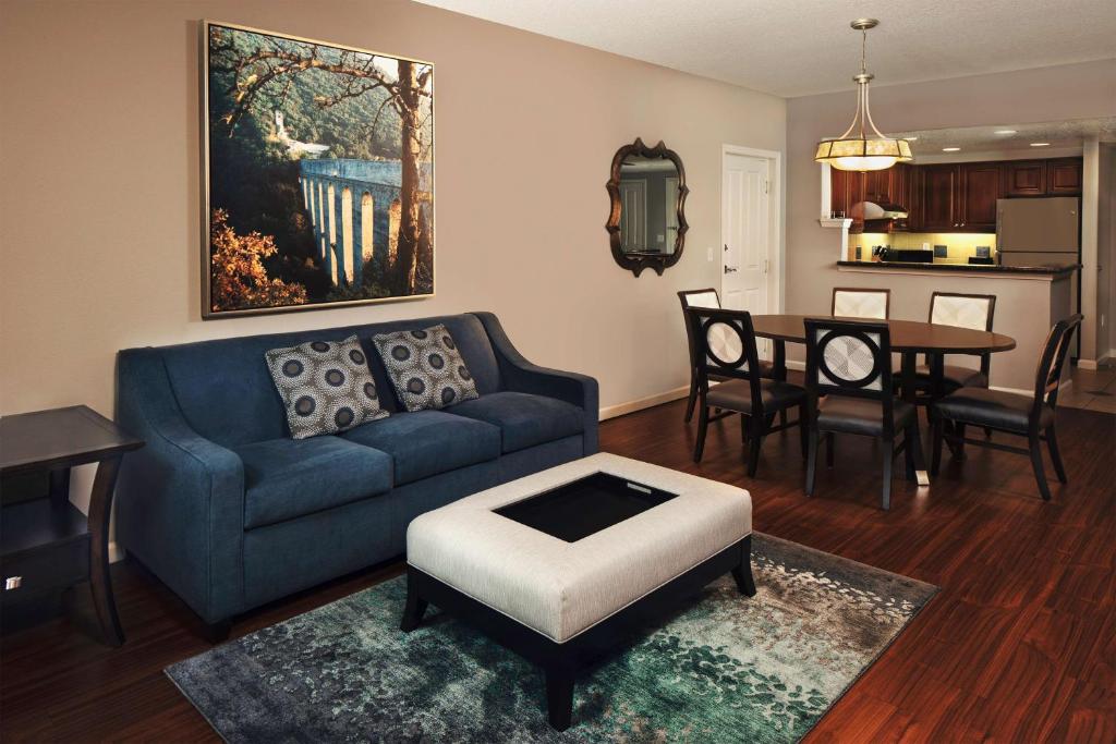 Hilton Grand Vacations Club Tuscany Village Orlando photo