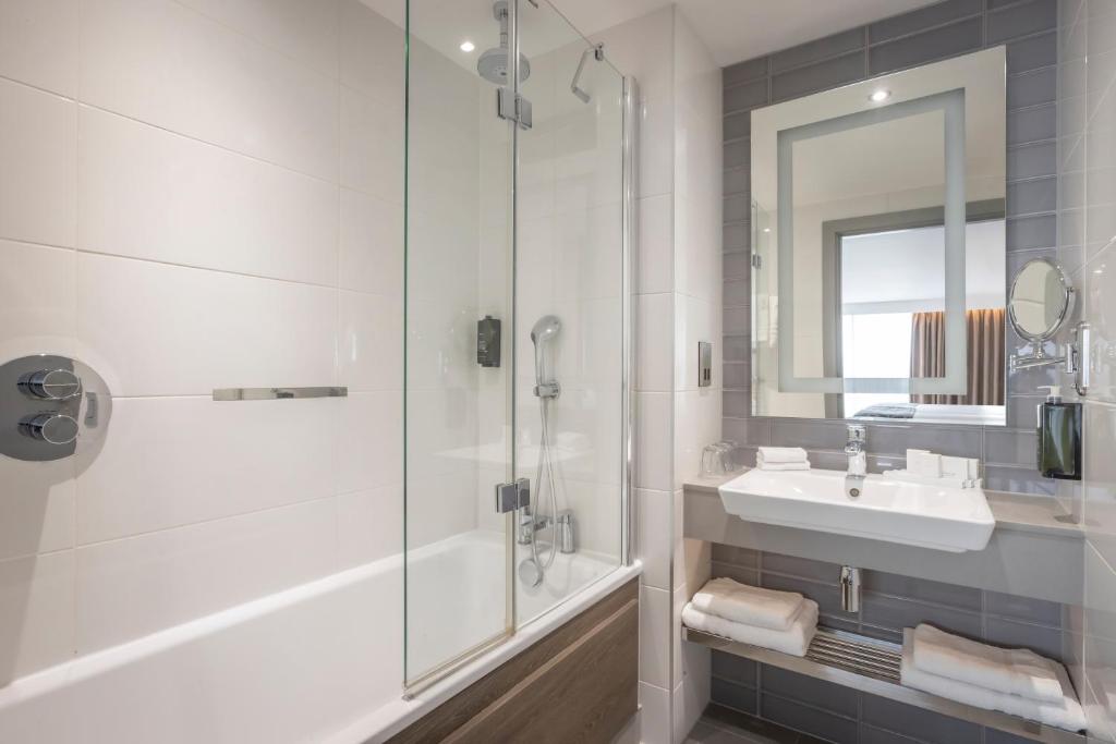 Vannituba majutusasutuses Clayton Hotel Dublin Airport