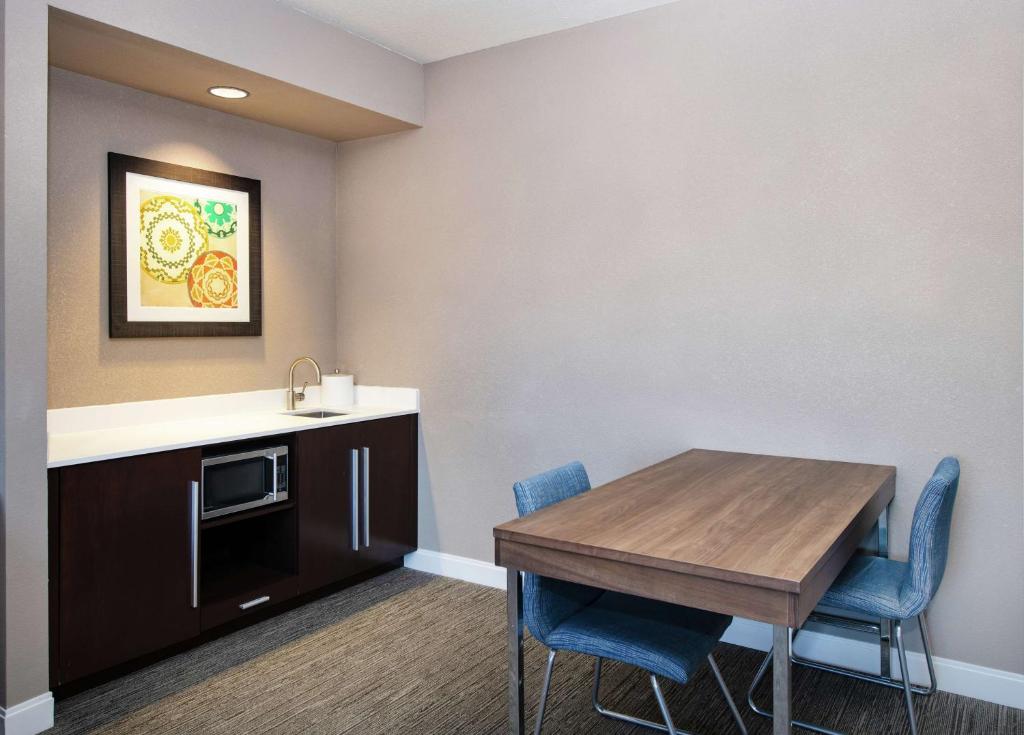 Fotografie z fotogalerie ubytování Hampton Inn Phoenix Airport North v destinaci Phoenix