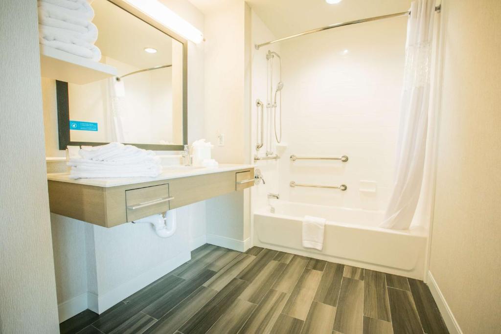 Hampton Inn & Suites Tempe/Phoenix Airport, Az photo