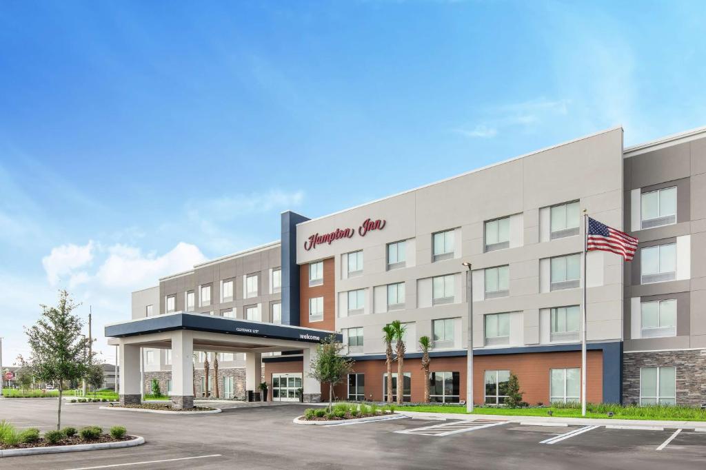 OdessaHampton Inn Odessa Trinity的酒店正面效果图