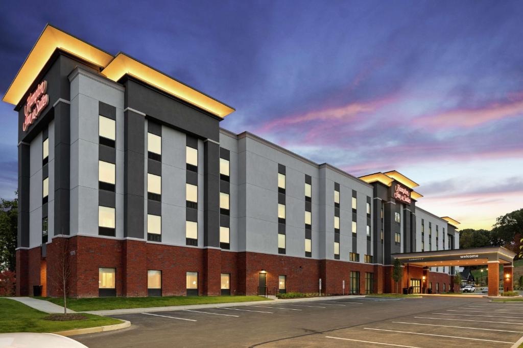 Hampton Inn & Suites Cranberry Township/Mars photo