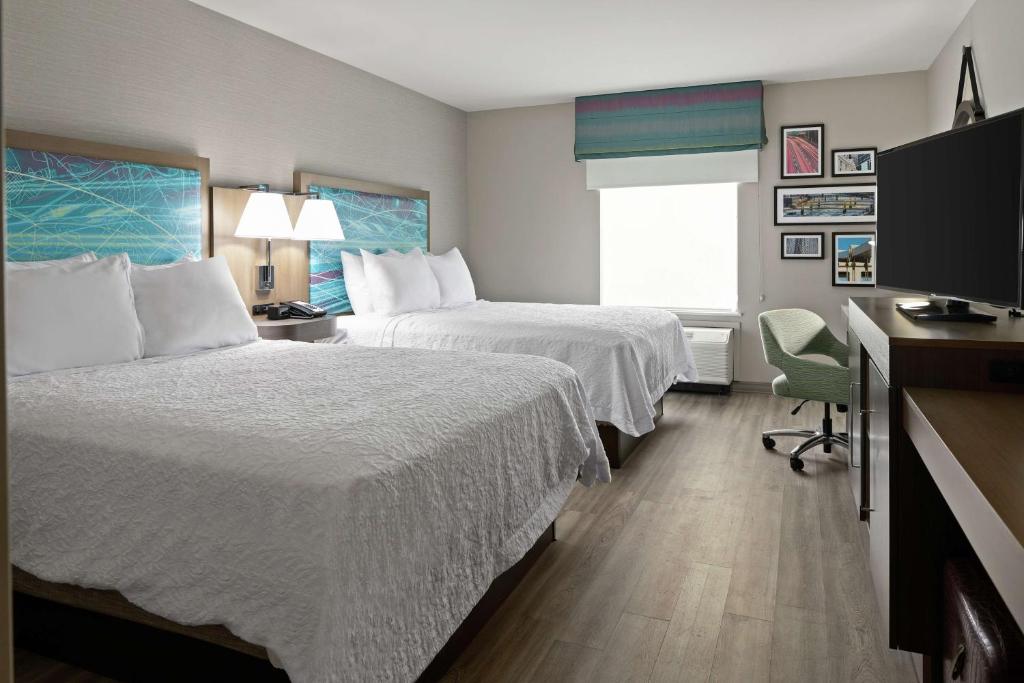 Hampton Inn & Suites Cranberry Township/Mars photo