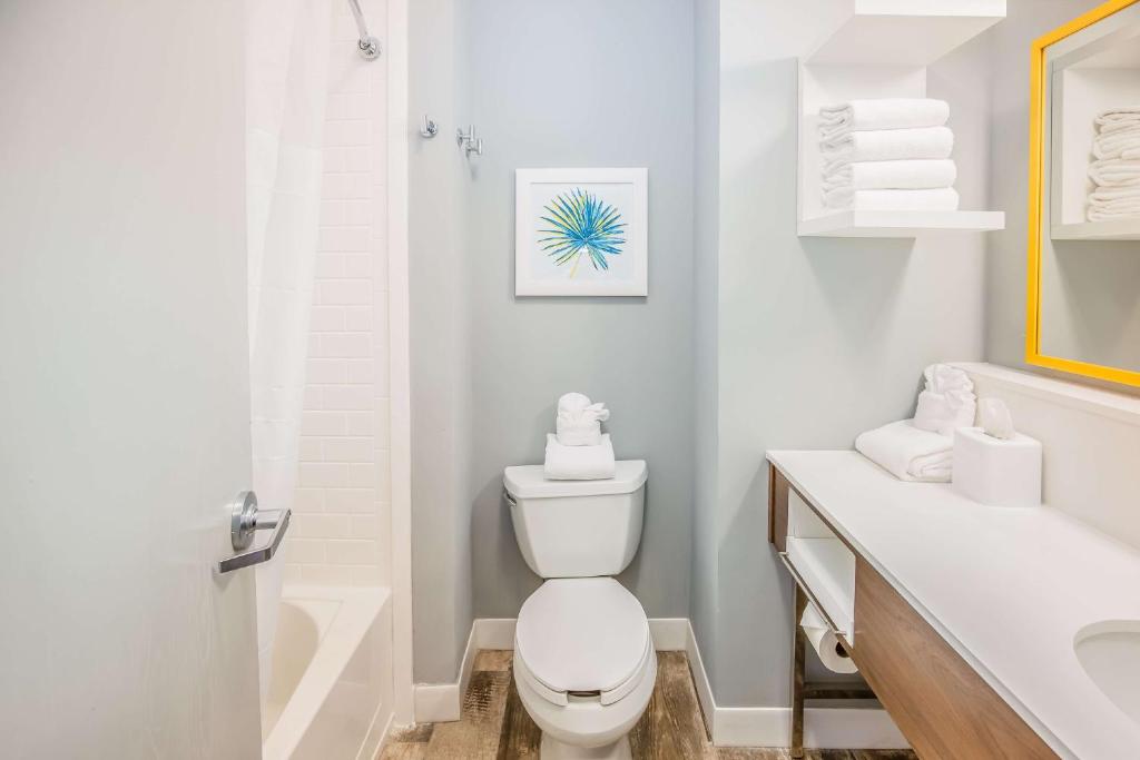 Hampton Inn Pensacola Beach - Chambre Queen Avec Deux Lits Queen Avec Vue Sur La Piscine - Non-Fumeurs