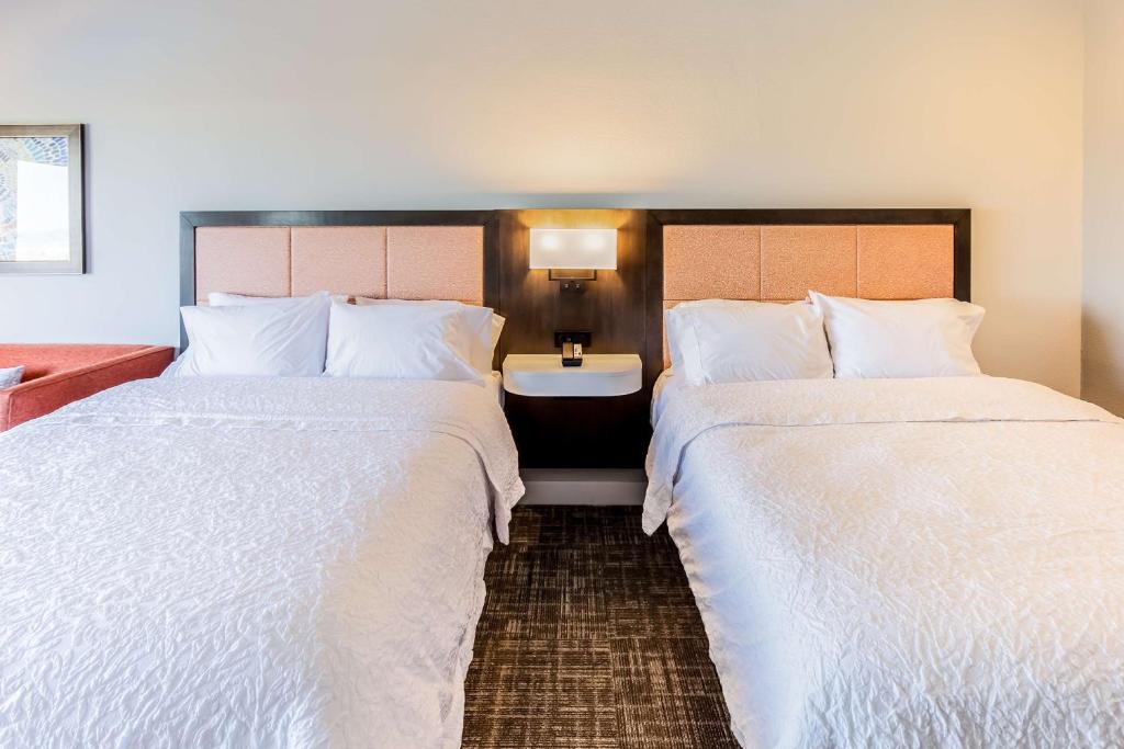 Hampton Inn Pensacola Beach photo