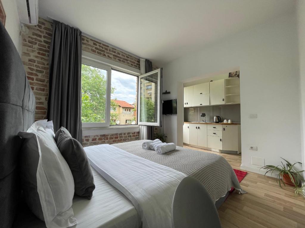 Bricks Studio Apartments - Image 2