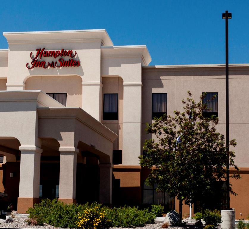 a rendering of the front of a hampton inn and suites at Hampton Inn & Suites Riverton in Riverton