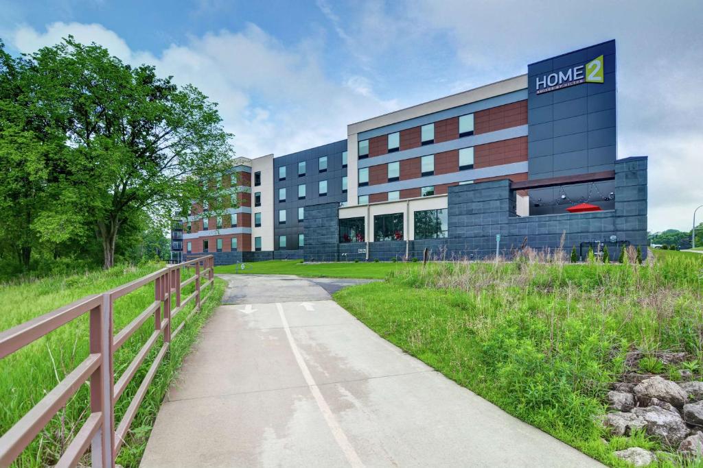 Home2 Suites by Hilton Rochester Mayo Clinic Area photo
