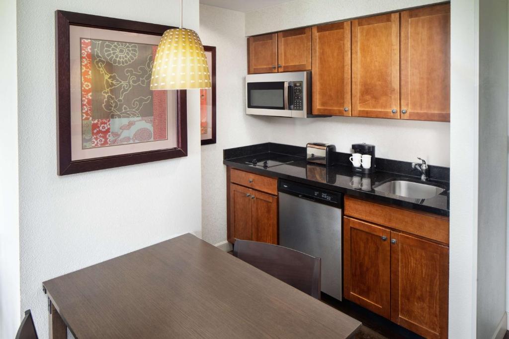 Homewood Suites by Hilton Rockville- Gaithersburg - Suite 1 Chambre Lit Queen-Size - Non-Fumeurs
