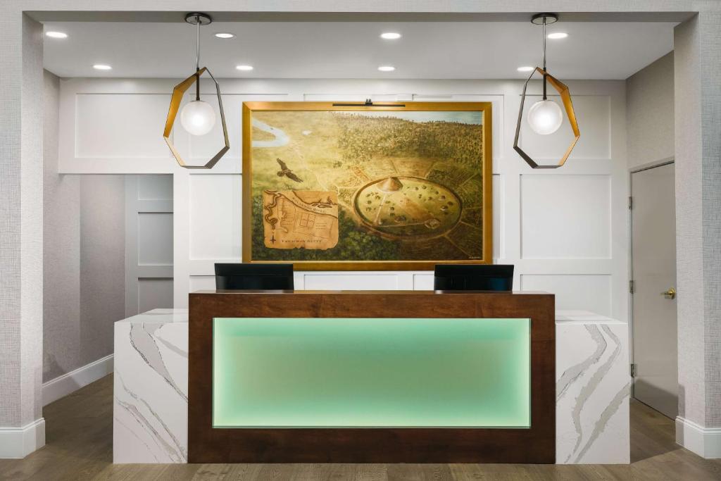 The Bluff Savannah Historic District, Tapestry by Hilton photo