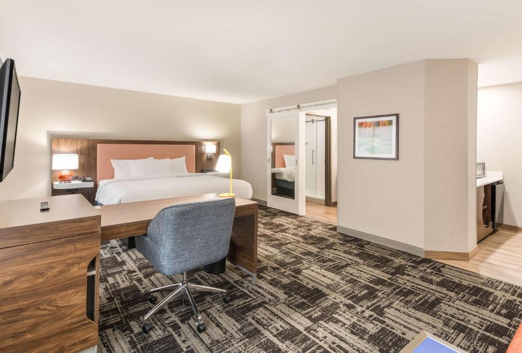Hampton Inn & Suites Benton Harbor, MI - King Studio Suite - Non-fumeur