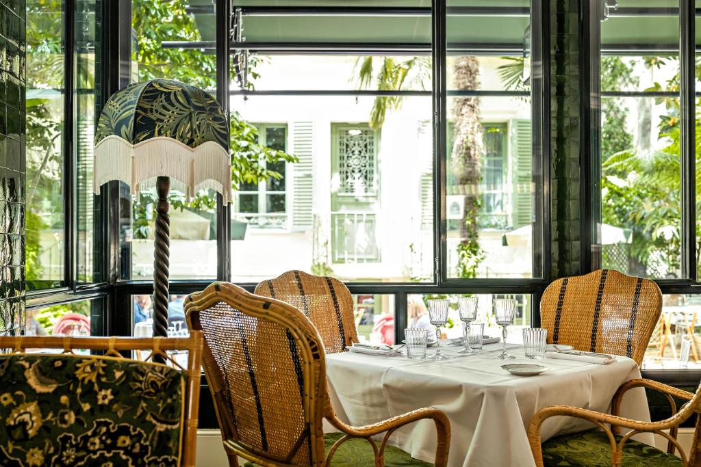 Hôtel Eldorado Paris - Resim 15