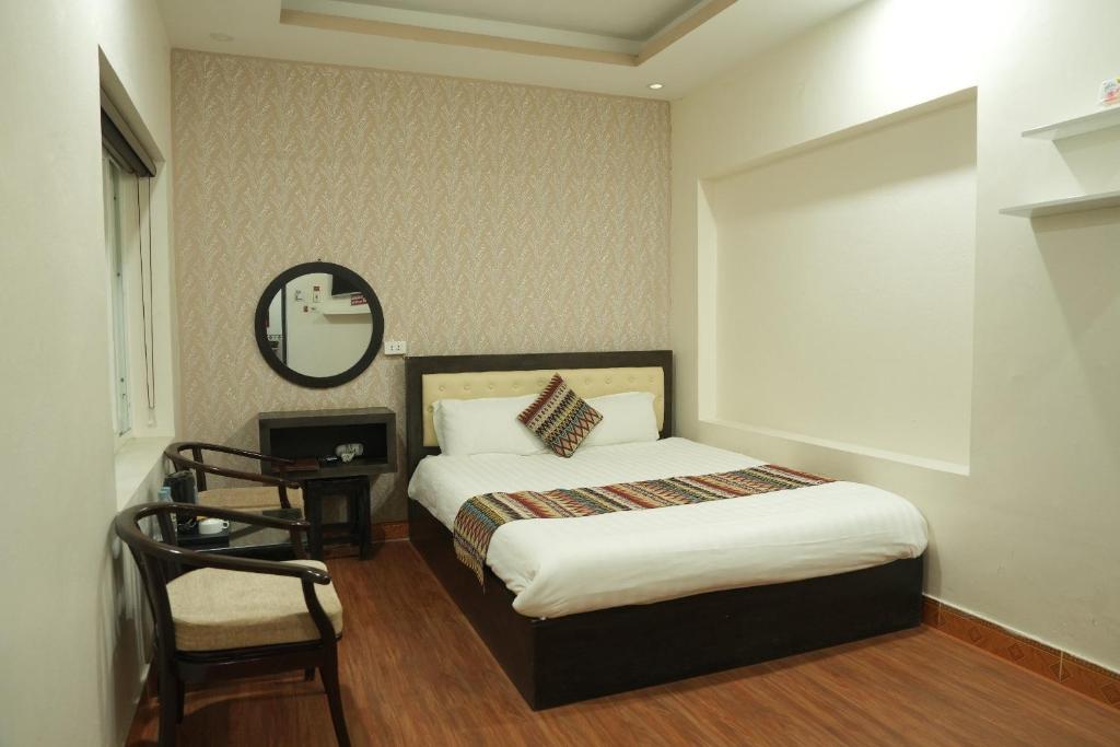 Phuong Nam Hotel - 8