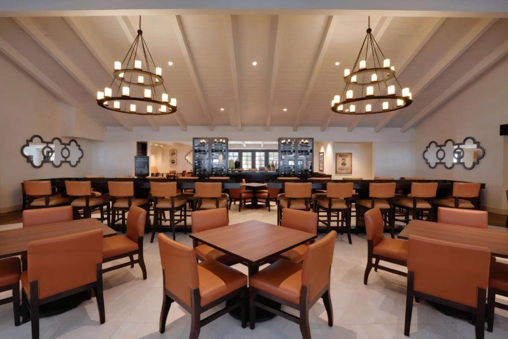 Embassy Suites by Hilton Scottsdale Resort photo