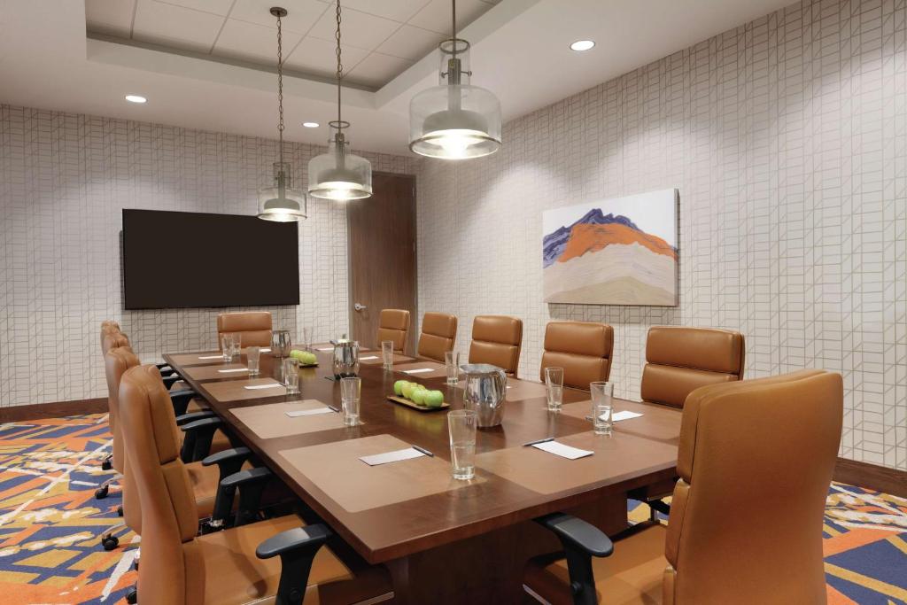 Embassy Suites By Hilton South Jordan Salt Lake City photo