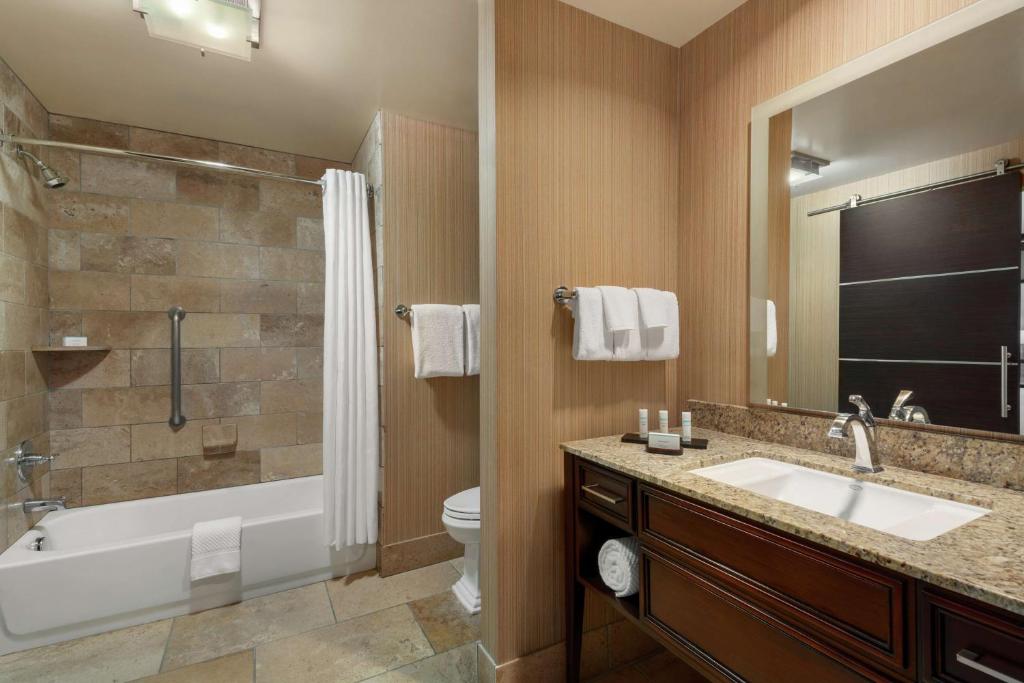 Embassy Suites by Hilton Salt Lake West Valley City - Queen Suite - No Fumadores