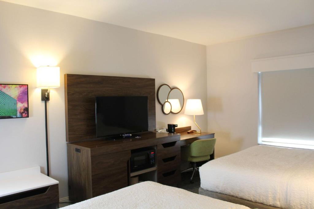 Hampton Inn & Suites Sarasota / Bradenton - Airport - Queen Room Met Twee Queensize Bedden - Niet -roken