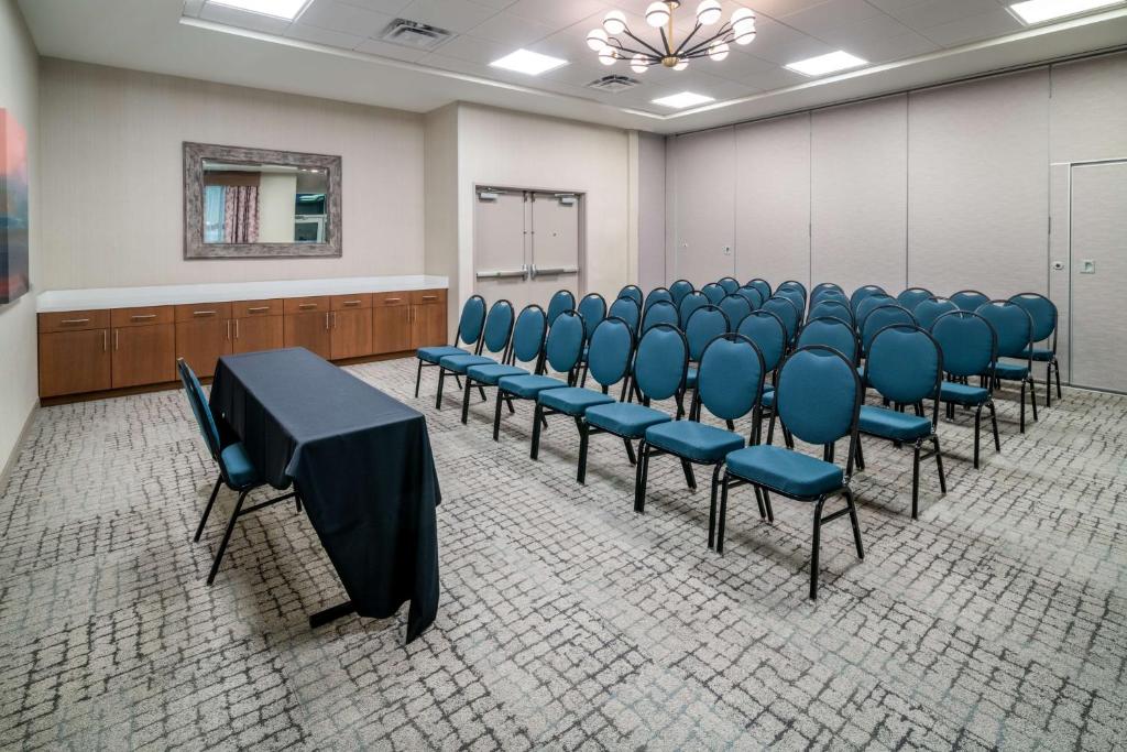 Hilton Garden Inn Brunswick photo