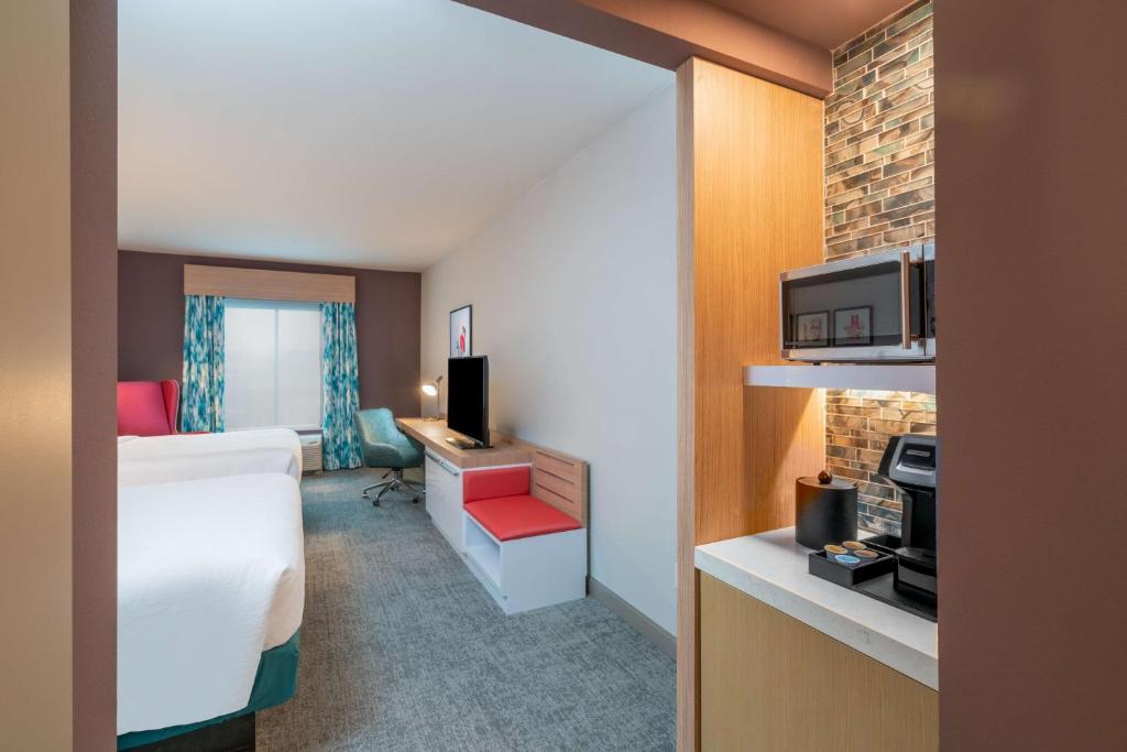 Hilton Garden Inn Brunswick photo