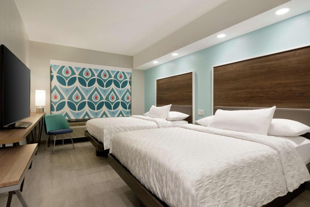 Tru by Hilton St. Charles St. Louis - Queen Room With Two Queen Beds - Hearing Access