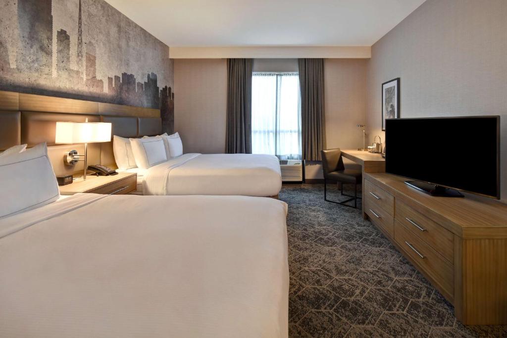 DoubleTree by Hilton St. Louis Airport, MO - Habitación Queen Con Dos Camas Queen